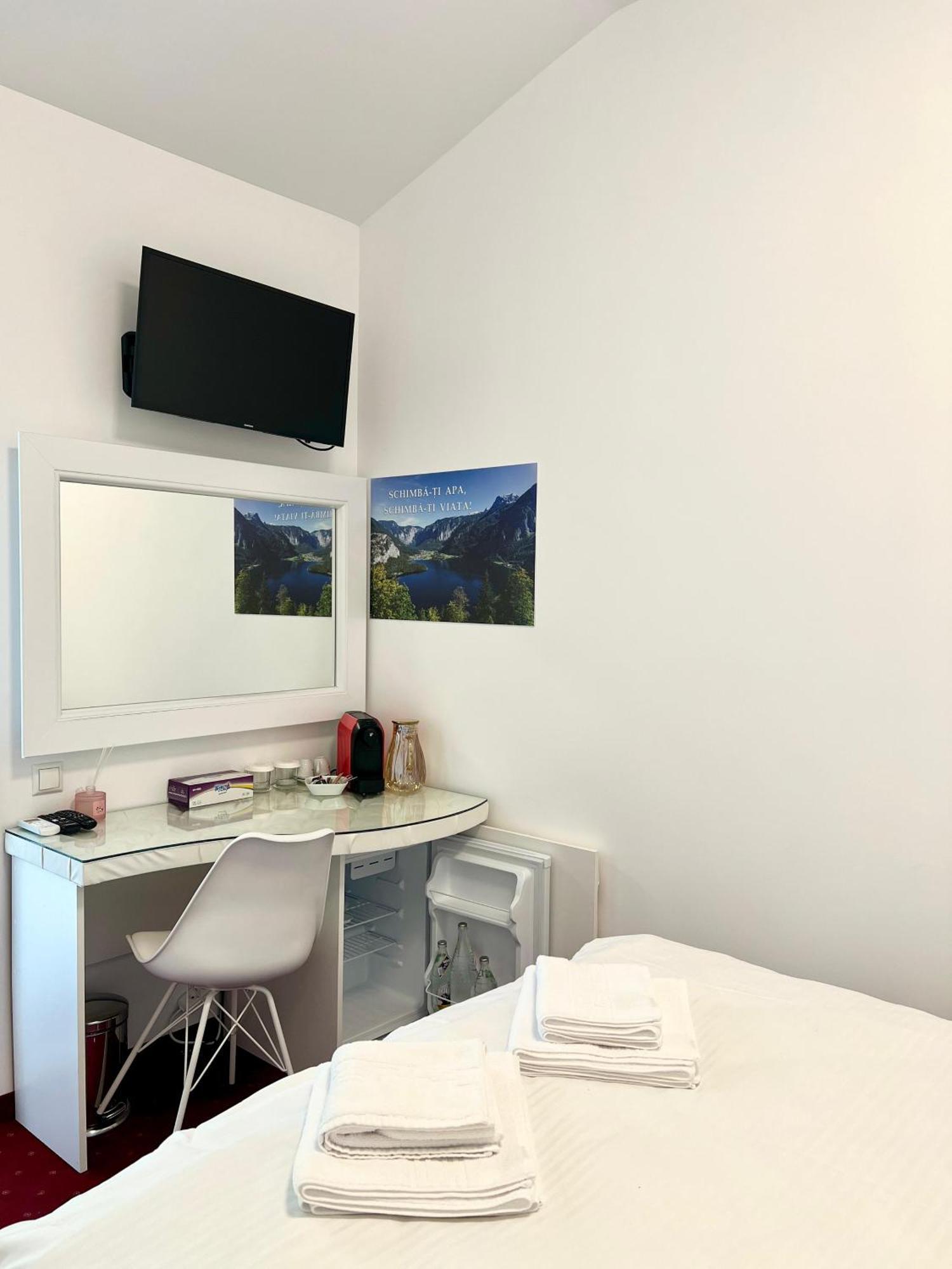 Royal Park Complex Otel Bascov Dış mekan fotoğraf