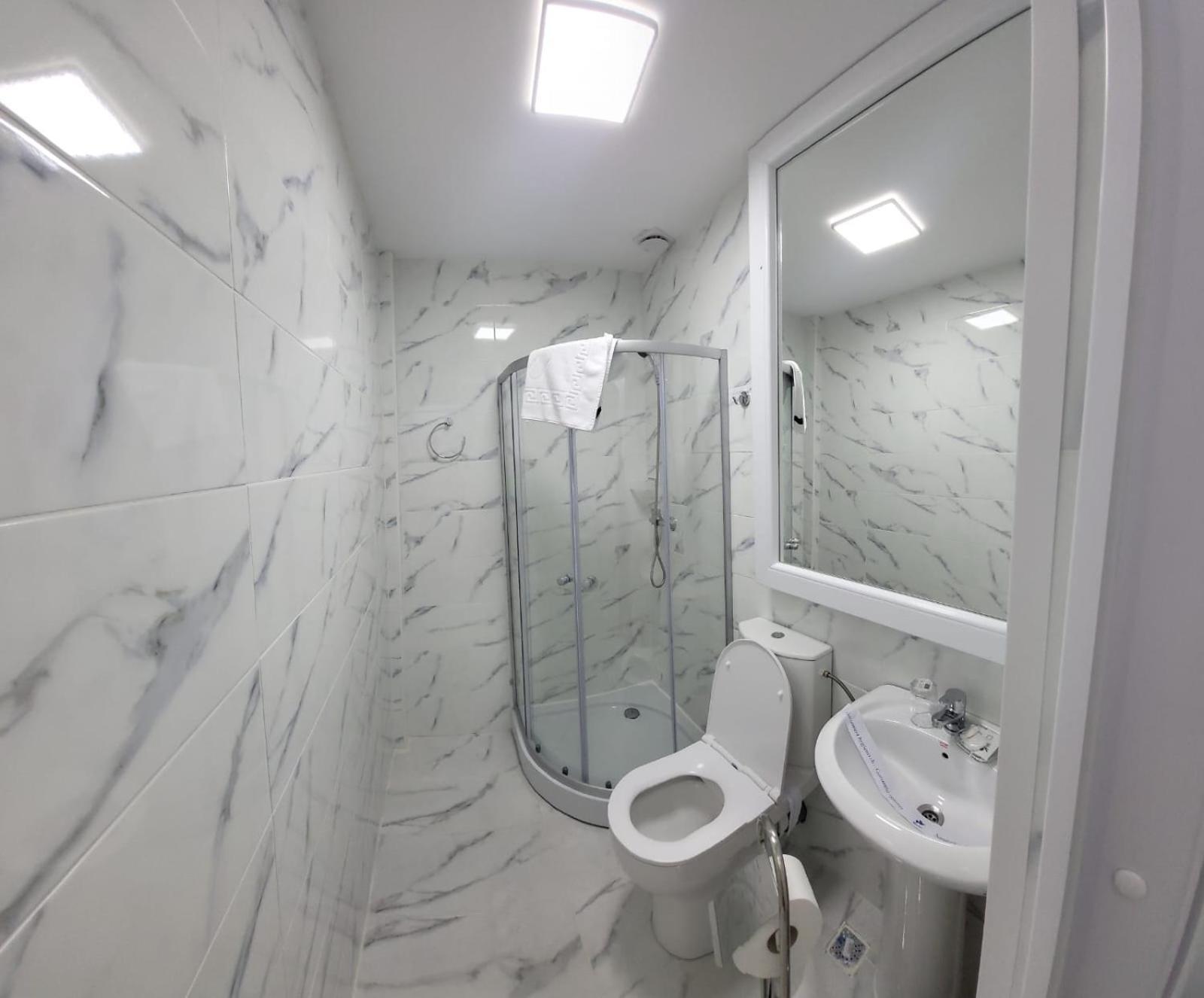 Royal Park Complex Otel Bascov Dış mekan fotoğraf